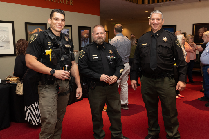 he Multnomah County Sheriff’s Office (MCSO) hosted its annual awards ceremony to honor the outstanding public service of its employees, law enforcement partners, and community members. 